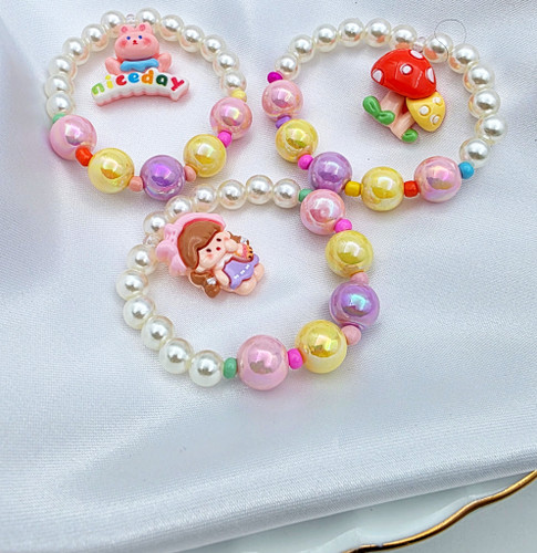 دستبند دخترانه پیکسل دار